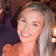 Casie, Airbnb guest