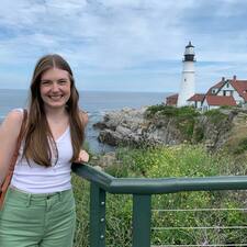 Colleen, Airbnb guest